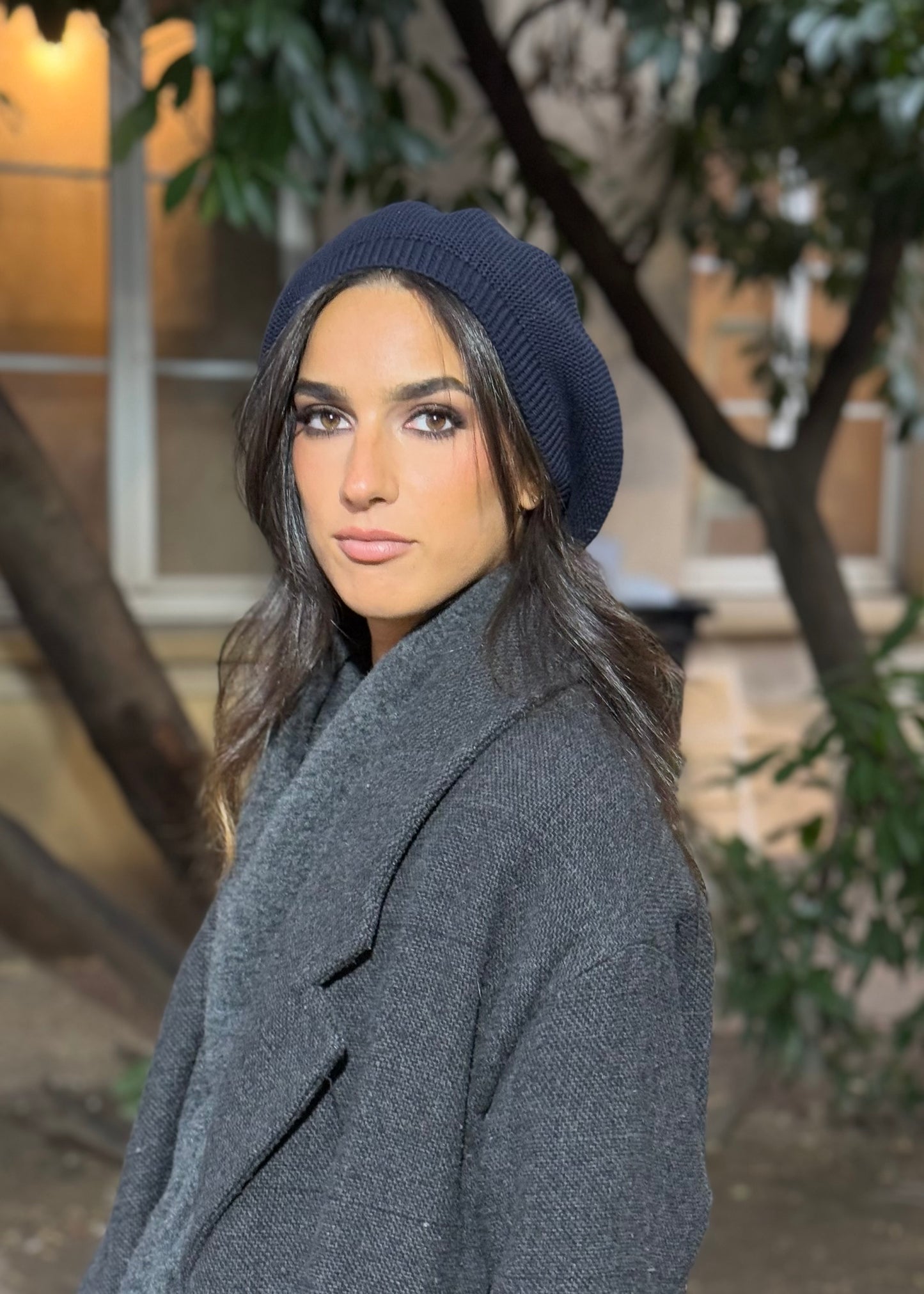 Beret Pompom Bleu Nuit