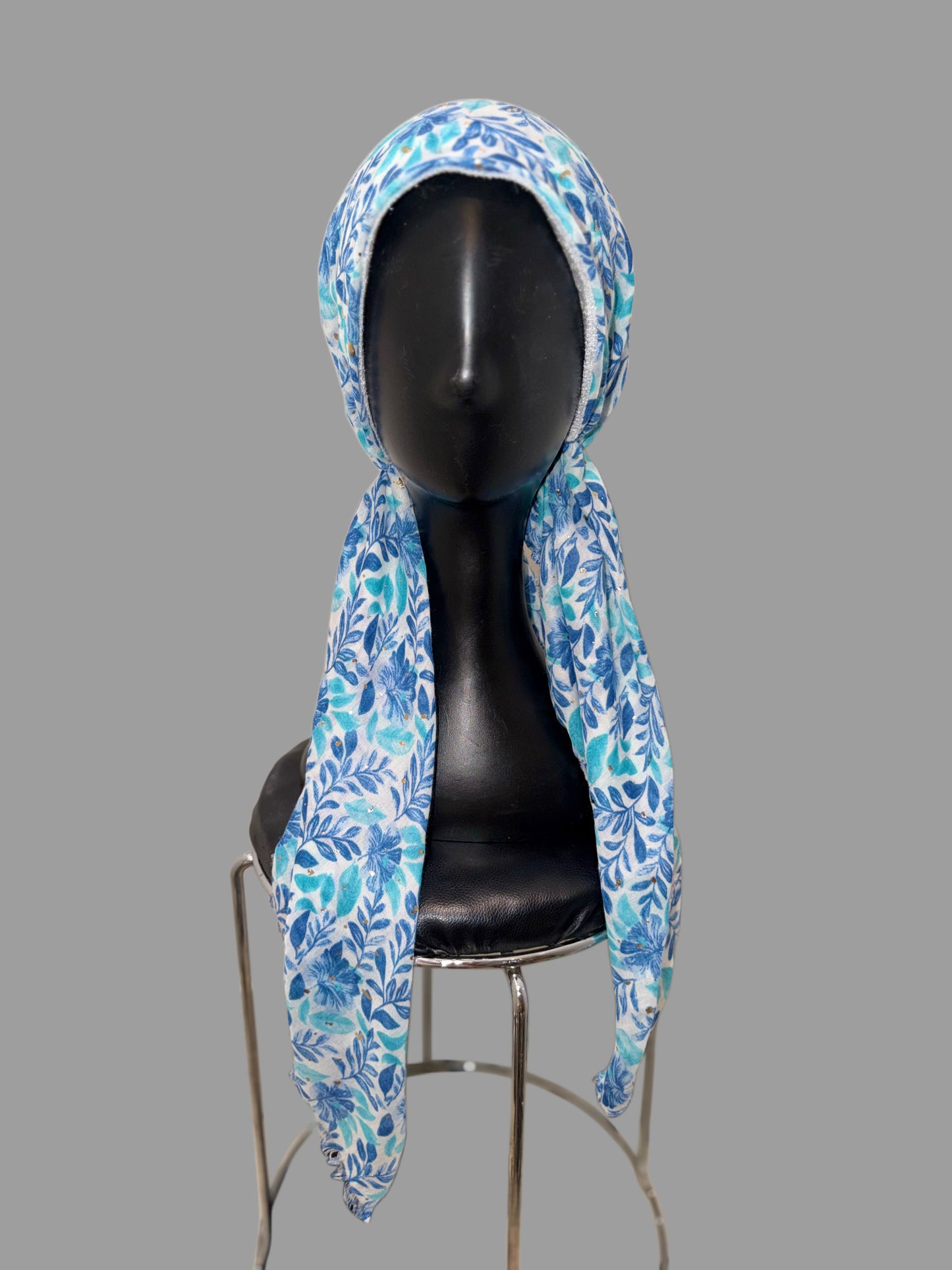 Foulard pré-noué bleu floral