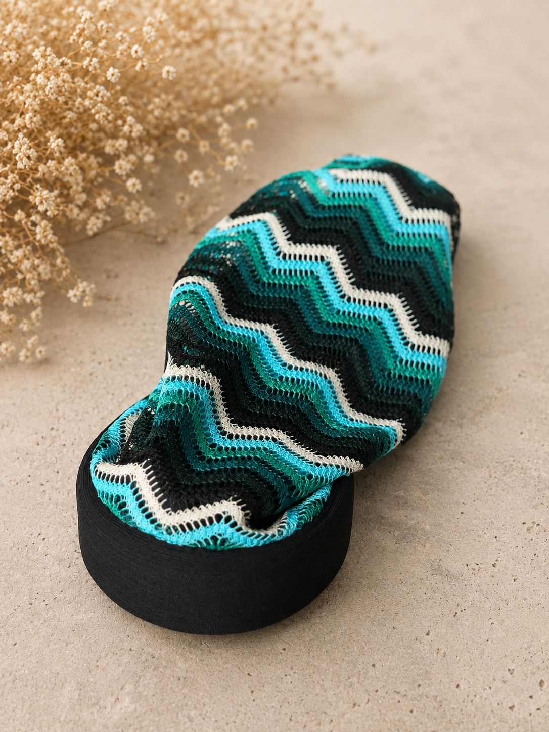 Elya– Serre-tête filet crochet