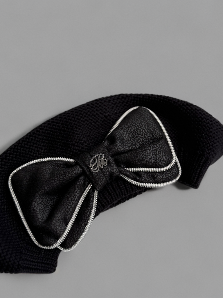 Béret noir Noeud similicuir