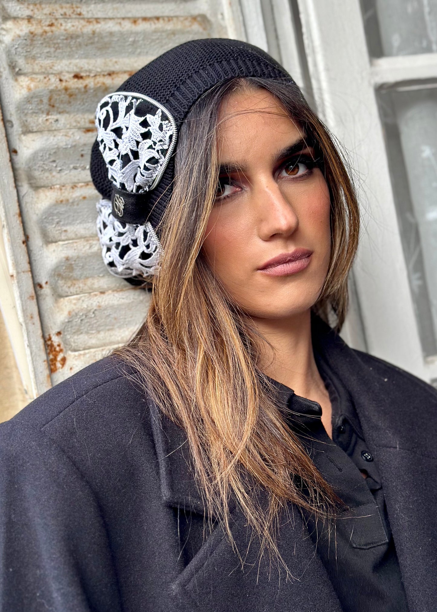 Beret Noir Noeud Noir et Blanc