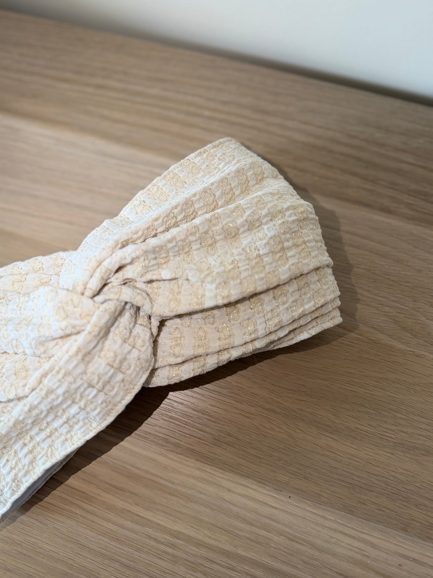 Turban beige et dore