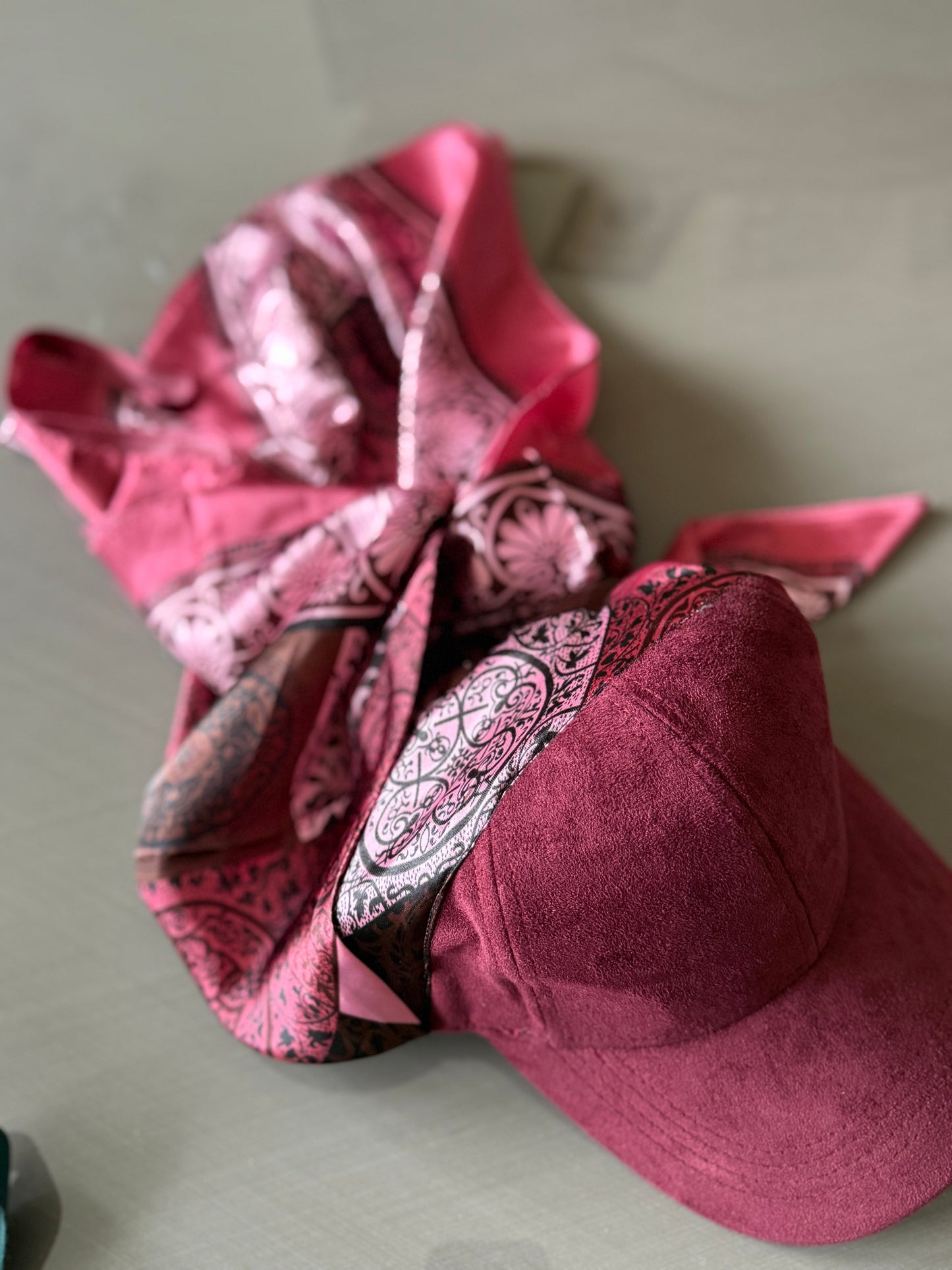 Casquette Foulard rouge bordeaux