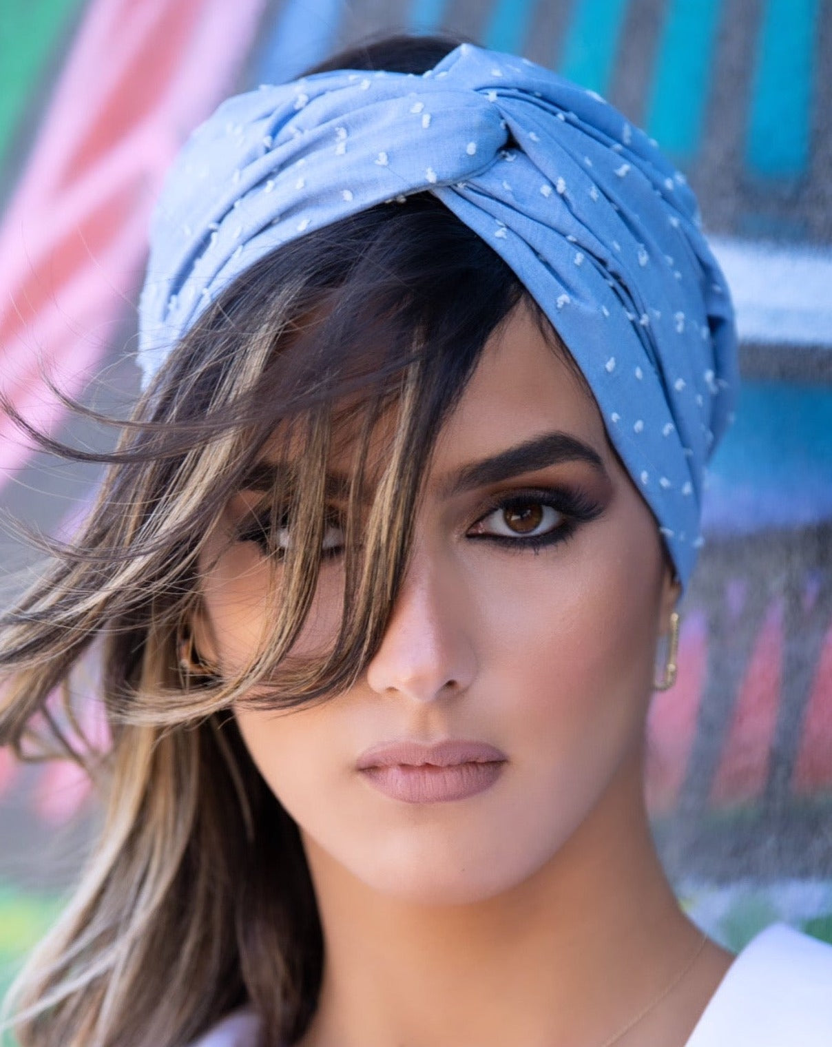 Turban Plumetis bleu ciel et blanc