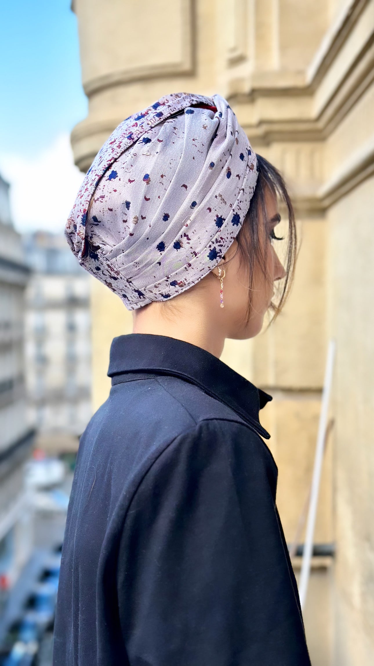 Turban Brocard Argent Tacheté Bleu et Bordeaux