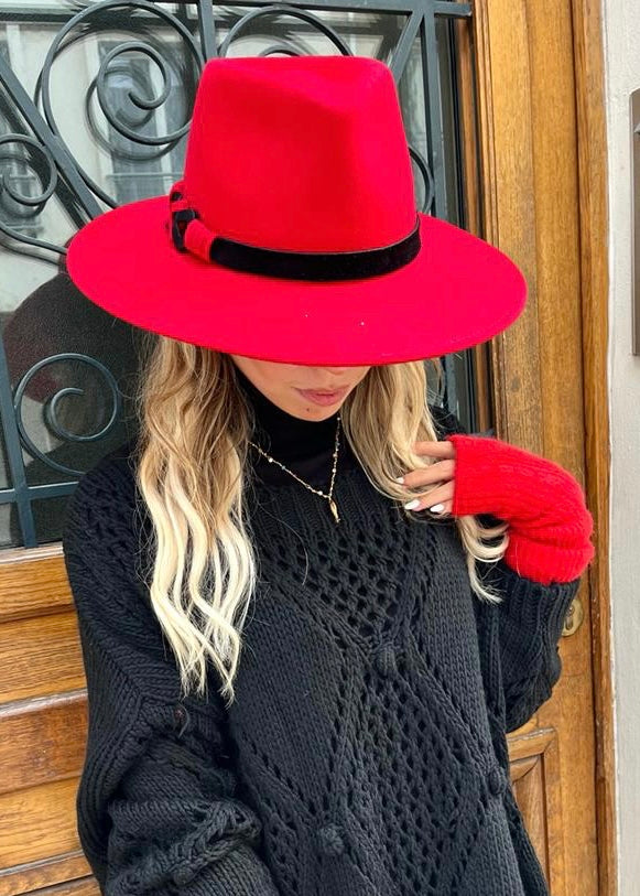 Chapeau Rouge et Noir