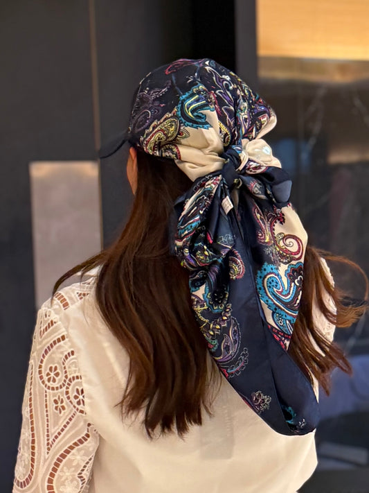 Casquette foulard lys