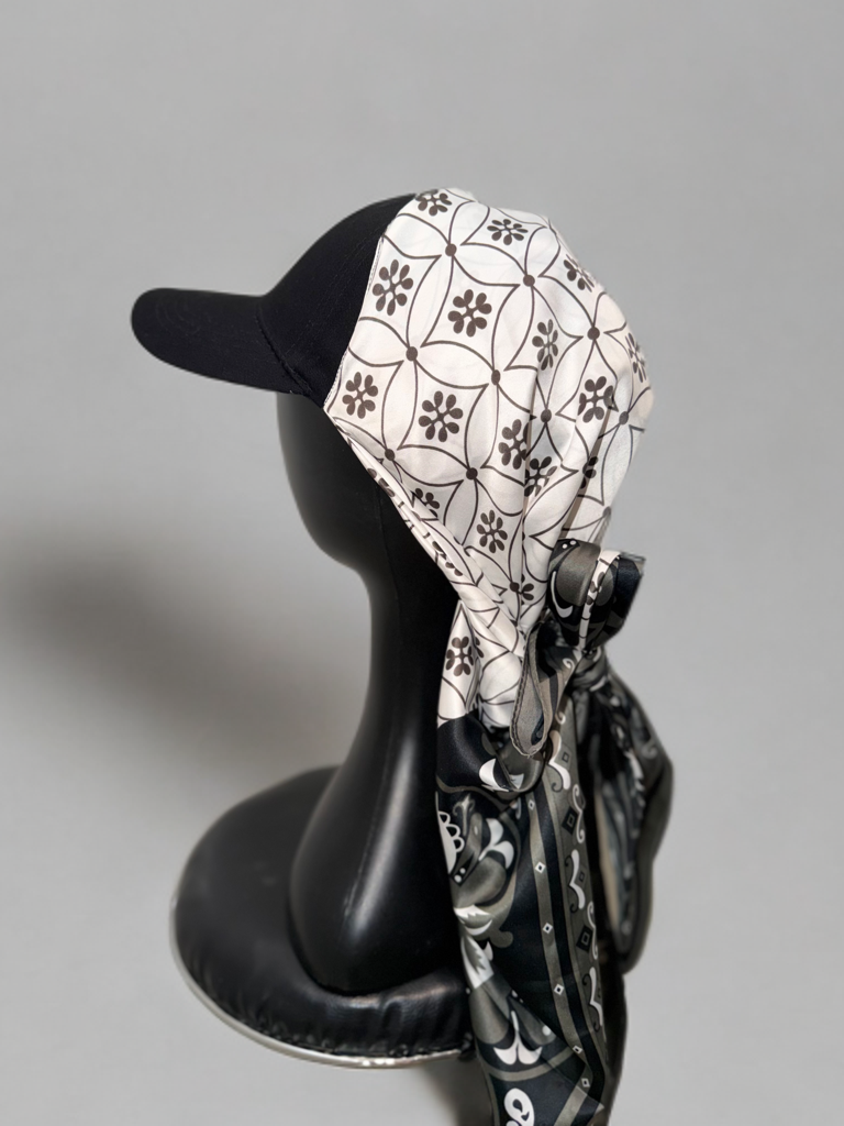 Casquette Foulard RM  Élégance Graphique Noir & Blanc