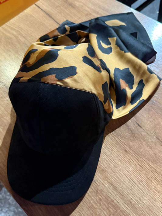 Casquette foulard noir leopard