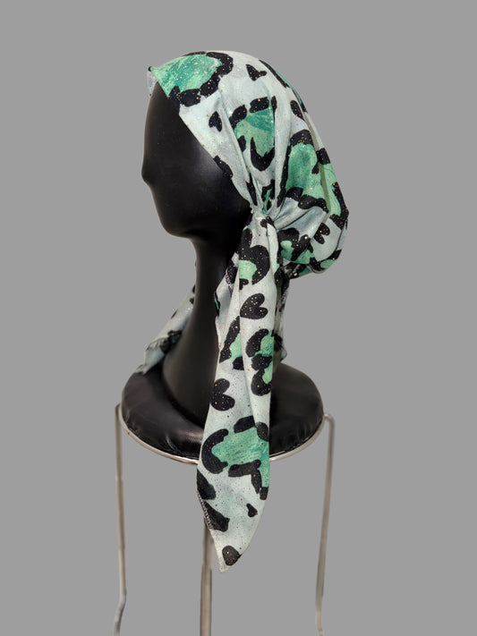 Foulard pré-noué vert léopard