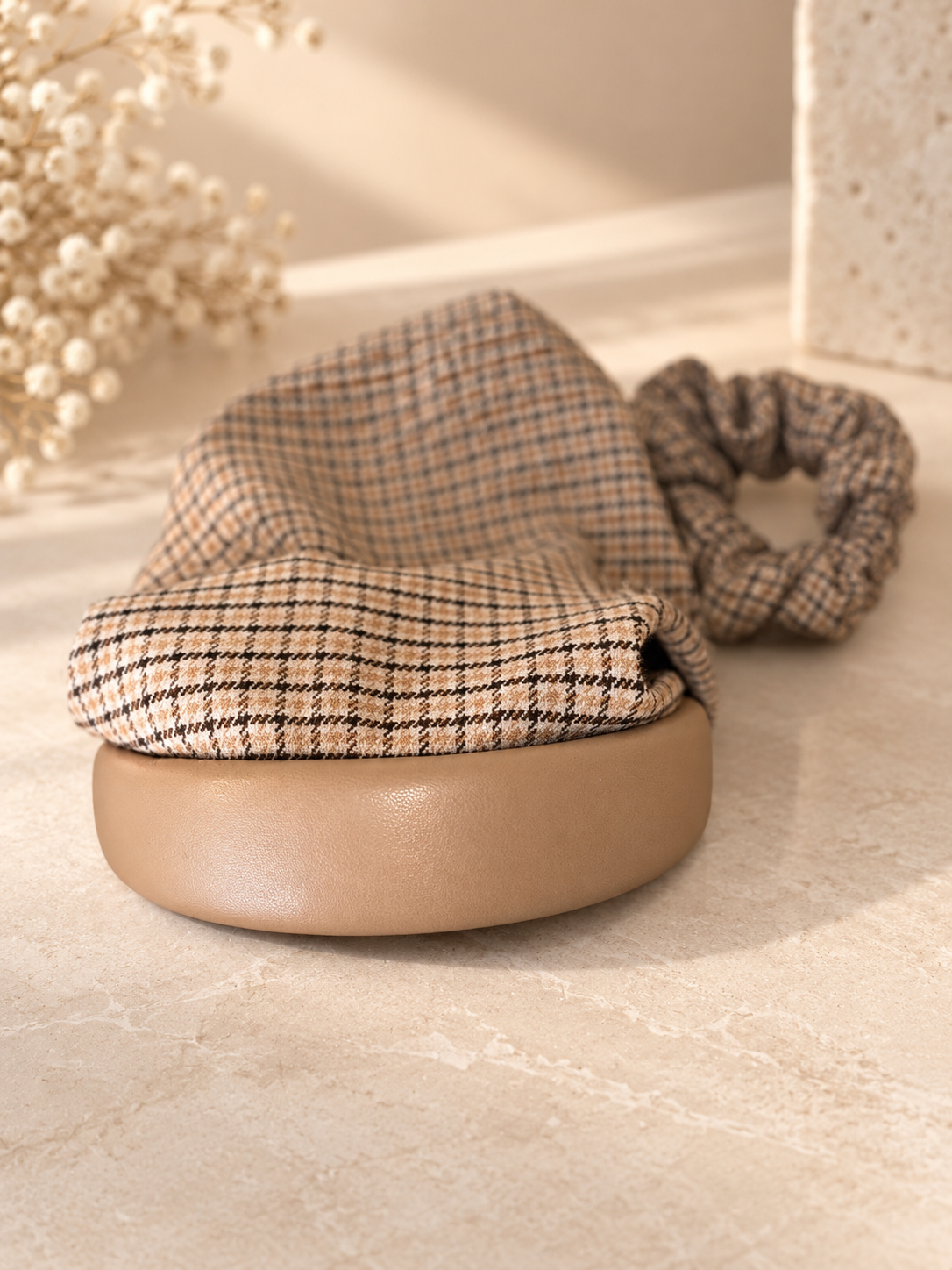 Lou -serre tête beige filet